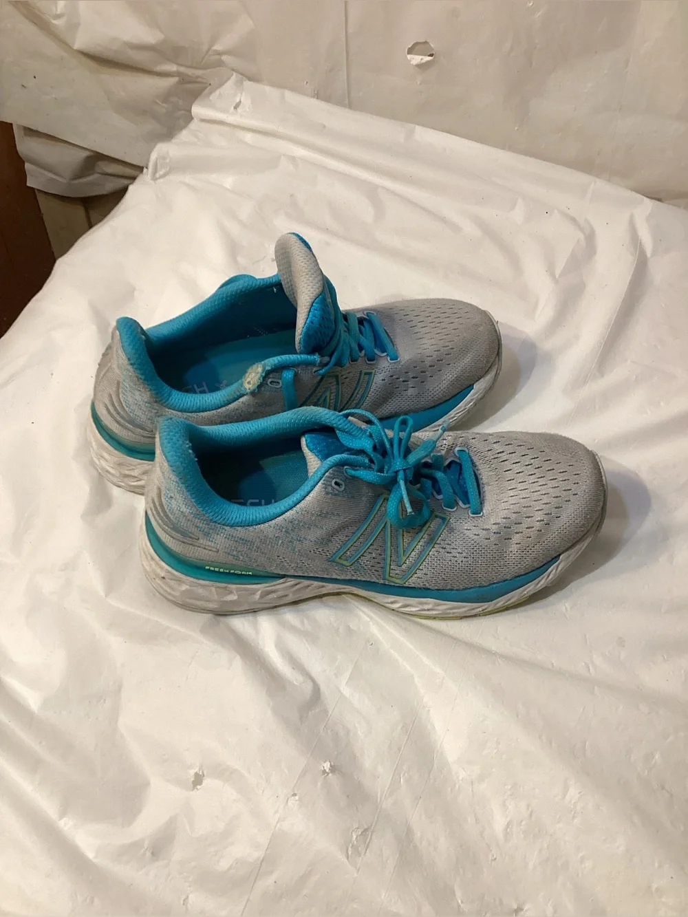 New Balance Womens Fresh Foam 880 V11 W880S11 Gray Blue Running Shoes Size 8.5